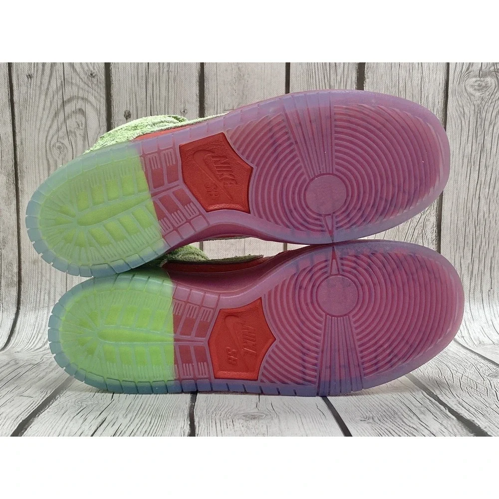 Nike Dunk High SB Strawberry Cough Size 11.5 CW7093‑600‎